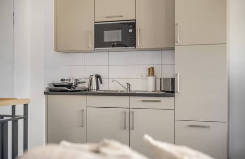 Denzlingen Apartment | EMPiRE: Denzlingen's biggest | Perfect for 4 | City
