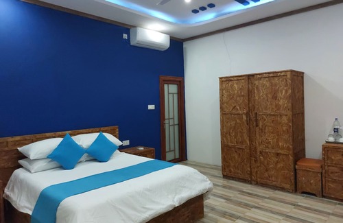 Raa Atoll Hotel | eMzaz Blue Lagoon