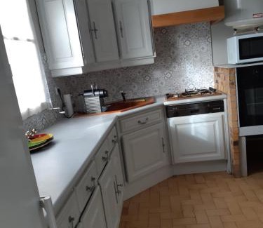 Nolay House | En Beauvoir