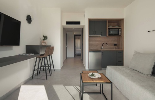 Aria House | Enaria