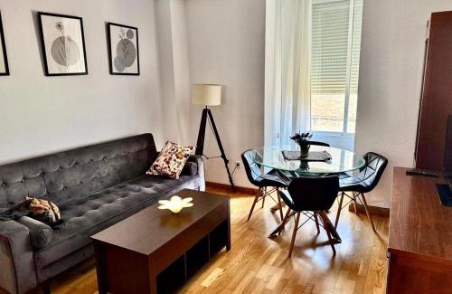 La Trinidad-San Juan y Todos los Santos Apartment | Encantador Urban Victoria apartment