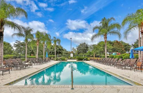 Reunion Apartment | Enchanted Oasis Residence #202