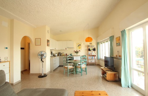 Bardolino Condo | Enchanting Lake Garda view and large pool with romantic restaurant