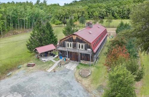 Honesdale House | Enchanting Private Estate