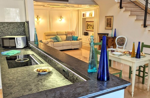 Citta Antica Apartment | Enchanting Verona - Piazza Isolo
