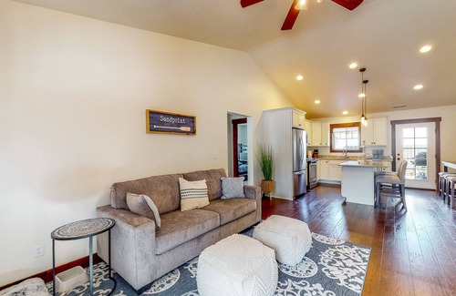 Sandpoint House | Enclosed Yard, Firepit, Grill - Downtown Sandpoint