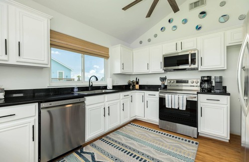 San Luis House | Endless Activities-Private Pool,Hot Tub,Fire Pits!