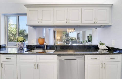 Jupiter Bay House | Endless Summer,Jupiter Walk to Beach & Restaurants!