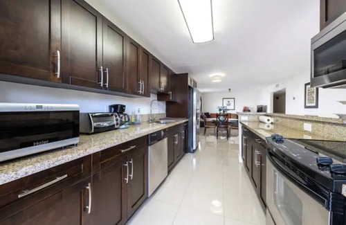 Riverside Park Apartment | Endless Summer Rentals 3 bedroom 2 Bath - entire apartment