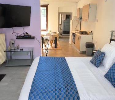 Dour Apartment | Engyh house2