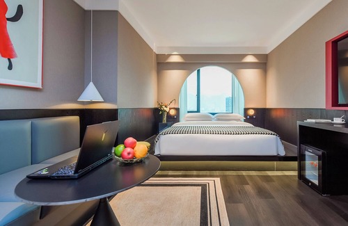 Yuzhong Hotel | Enji M Hotel-Jiefangbei Hongyadong