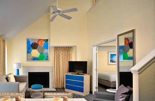 Tucson Resort | Enjoy a Hassle-Free Stay! Near Gaslight Theatre, Pet-Friendly, Free Breakfast!