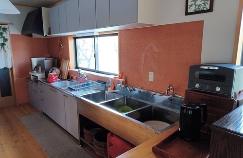 Iiyama House | Enjoy a private retreat in a villa on a windy hill/Iiyama Nagano