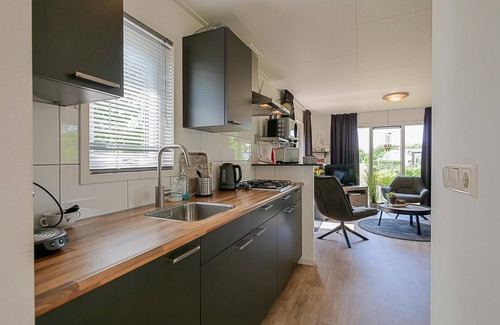 Petten House | Enjoy a relaxing holiday at Chalet Riviera - the ideal park for young and old in Petten aan Zee