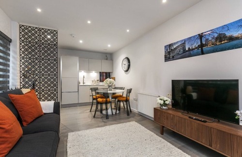 Winchester Apartment | Enjoy a stylish experience at this centrally-located city flat.
