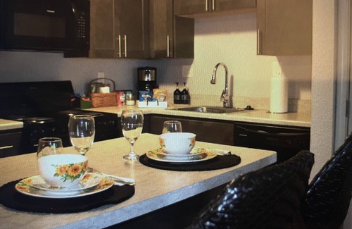 Kettering Apartment | Enjoy a stylish experience. Corporate housing or family vacation.