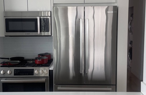 Hunters Point Apartment | Enjoy a stylish experience at this centrally-located place in LIC