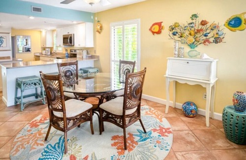 Captiva Condo | Enjoy brilliant sunsets over the sapphire waters