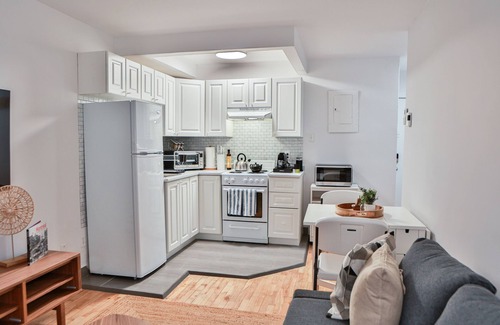Villeray Apartment | Enjoy elegant and central accommodation.