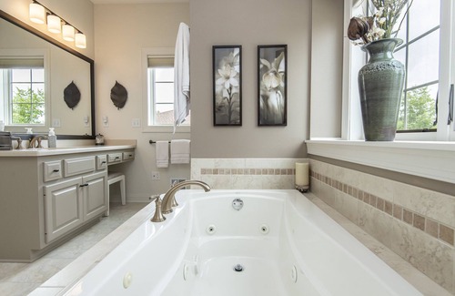 Waukesha House | Enjoy family reunions, holidays and celebrations with warm seasonal decor.