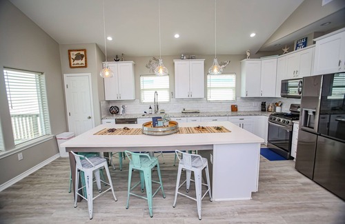 Cedar Lane House | Enjoy Gulf Views on the ICW with Great fishing!