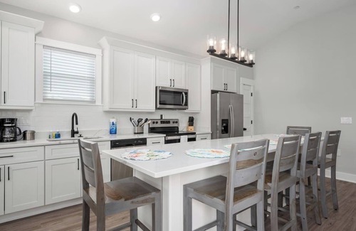 Corolla Village Condo | Enjoy Sea Life! Steps to the Beach!