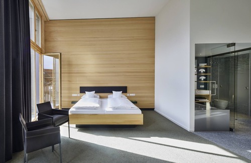 Elzach Hotel | Enjoy the Black Forest in the middle of Elzach. Experience home. Freiburg nearby"