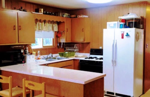 Side Lake Cabin | Enjoy the "Golden Shoreline" of Big Sturgeon & McCarthy Beach.