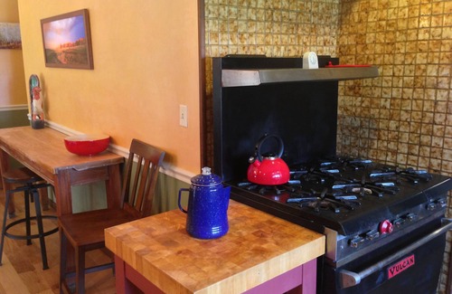 Halfway House | Enjoy the tranquility of country living with the benefits of a luxury get away!