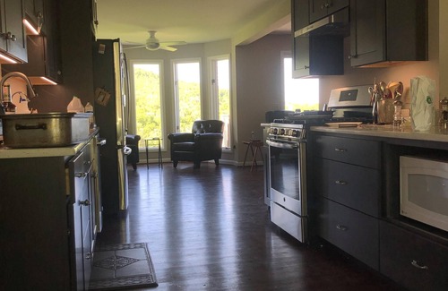 Maysville House | Enjoy this private mountain retreat with stunning views on 230 acres