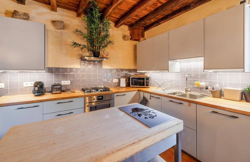 La Coudre House | Enjoy tranquility, charming living and lush nature in this beautiful mill complex.