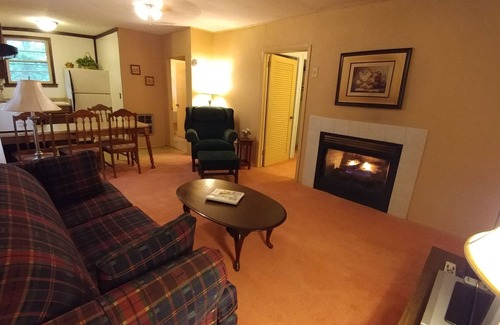 Cullowhee Cabin | Enjoy Watching The Horses Roam By From Your Front Porch