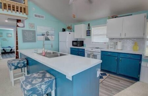 San Luis House | Enjoy your short walk to the Beach