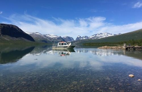 Nikkaluokta Cabin | Enoks i Láddjujávri