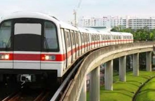 Woodlands Apartment | Ensuite Master Bedrm At the Upper Floor Of Cozy Apartment . 13Min Walk Fr MRT