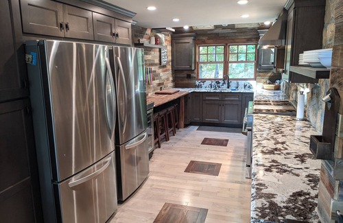 New Fairfield House | Entertainers Dream, Candlewood Lake, Hot Tub,Disco,Theatre,Music studio.more!
