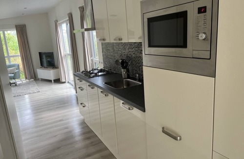 Municipality of Hellevoetsluis Ski Chalet | Enticing chalet Beachside