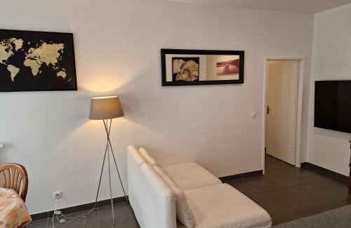 Chatenay-Malabry Apartment | Entier beau 3pièces avec terrasse de 60m2 pour 7personnes