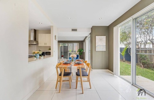 Baulkham Hills House | Entire 3 bedrooms Townhouse in Baulkham Hills