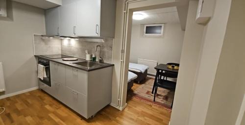 Umea Apartment | Entire Apartment 20 sqm Modern & Free Parking