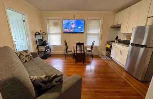 Queens Apartment | Entire Cozy 1BR Apartment in heart of Queens L