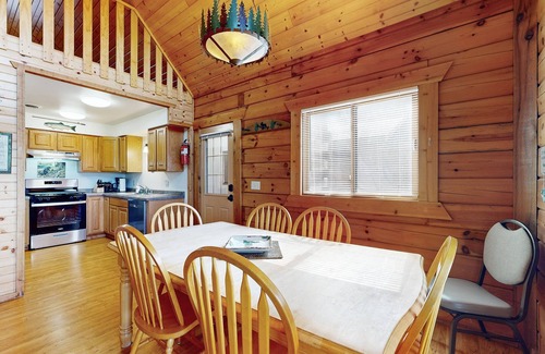 Warrens House | Entire Duplex w/Onsite resort amenities & UTV trails nearby