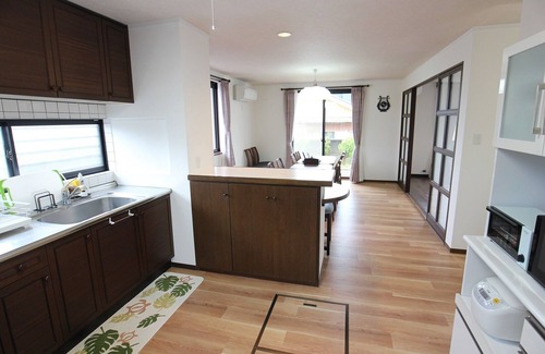 Shima House | Entire home hosted by Nishi 13 guests5 bedrooms8 beds25 bathrooms/Shima Mie