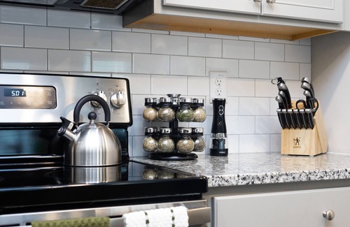 Church Street House | Entire home+Modern+3br/2.5b+8ppl getaway+Downtown