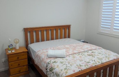 Chermside West House | Entire House near Brisbane City 2Beds