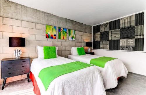 Hendricks and Venice Isles Apartment | Entire townhouse Ft Lauderdale