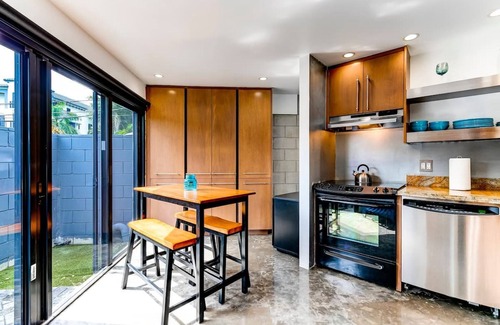 Hendricks and Venice Isles Apartment | Entire Townhouse Ft Lauderdale
