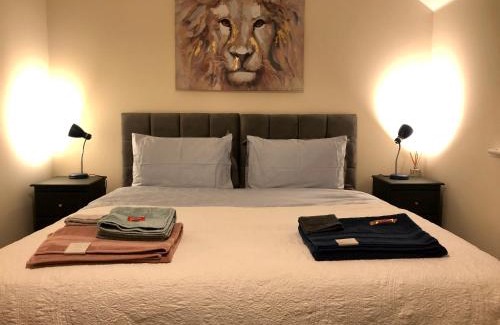 Clyst St Mary House | Entire Two Bed Coach House Super King Beds Turn into singles