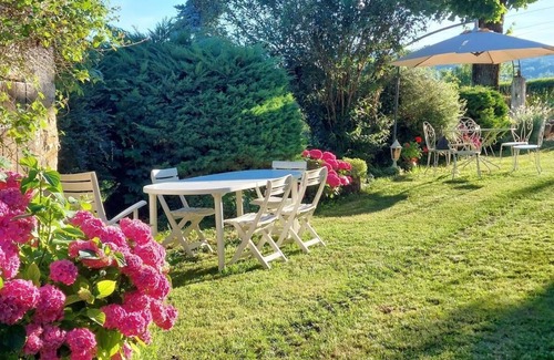 Saint-Paul House | Entre LES Lacs - St-paul-sur-yenne
