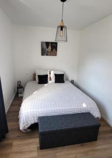 Arras Apartment | Entre les places, spacieux avec Parking Gratuit